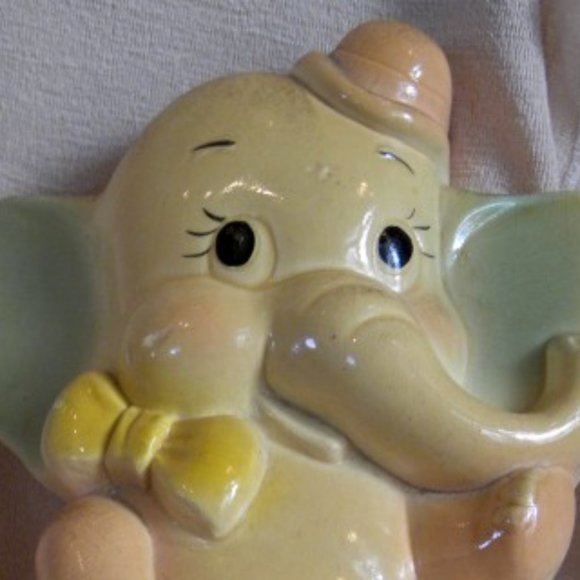 Vintage Chalkware Elephant Wall Hanging 1940's - Picture 3 of 3